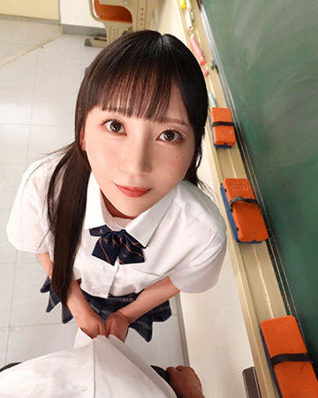 甘えていいですか？ね？先輩 初めて付き合った華奢で小柄な彼女に ず～っと上目遣いで求愛SEXで 何発も射精させてくる 痴女っこ甘サド後輩彼女 七沢みあ